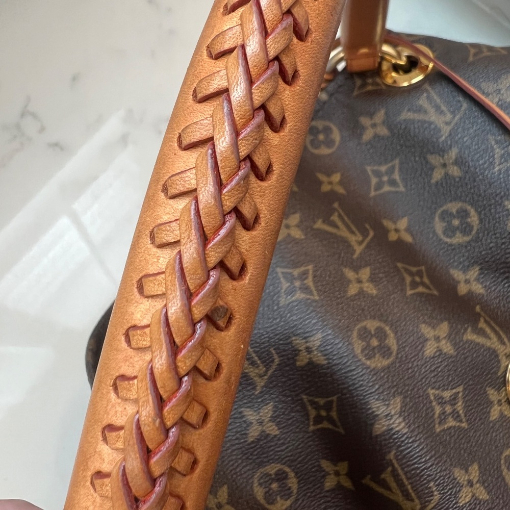 Louis Vuitton Brown Monogram Shoulder Bag - Picture 5 of 16